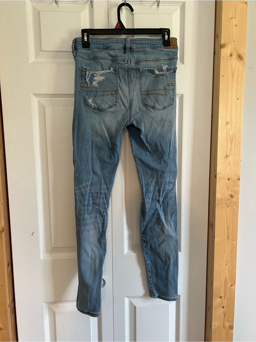 American Eagle Outfitters Light Blue Ripped Skinny Jeans - Picture 2 of 2
